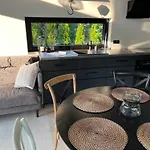 Paerli Puhkemaja / Pearl Riverside House * Pudisoo
