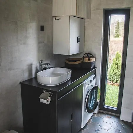 Paerli Puhkemaja / Pearl Riverside House * Pudisoo