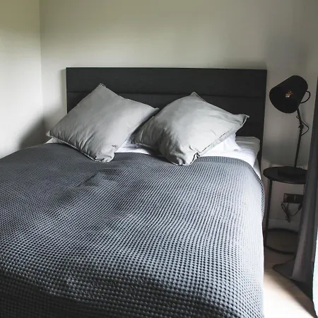 Дом отдыха Paerli Puhkemaja / Pearl Riverside House Pudisoo