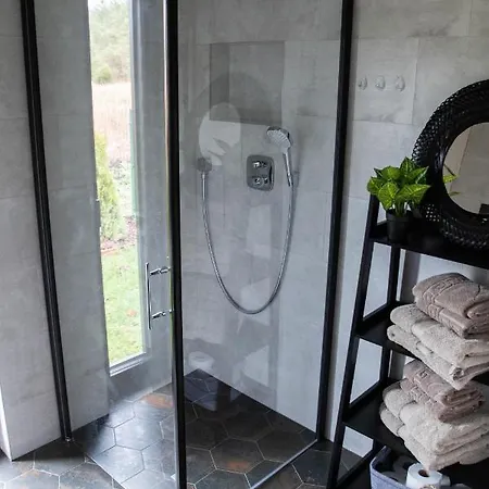 Paerli Puhkemaja / Pearl Riverside House Pudisoo