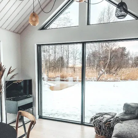 Paerli Puhkemaja / Pearl Riverside House Дом отдыха Pudisoo