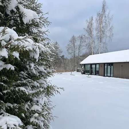 Paerli Puhkemaja / Pearl Riverside House