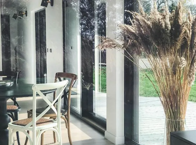 Dom wakacyjny Paerli Puhkemaja / Pearl Riverside House *