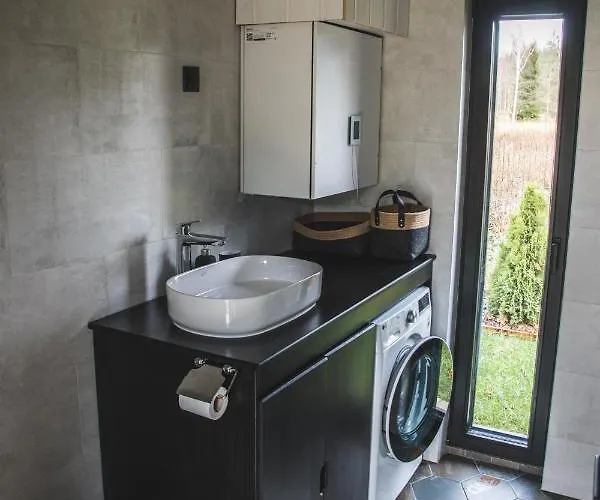 Paerli Puhkemaja / Pearl Riverside House * Pudisoo